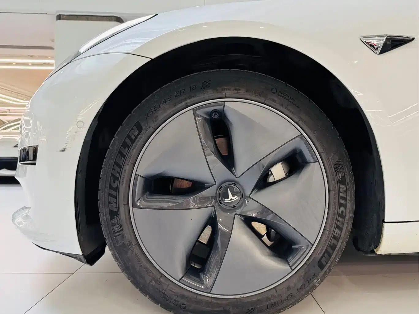 Imported 2019 Model 3 Long Range All-Wheel Drive — миниатюра 8