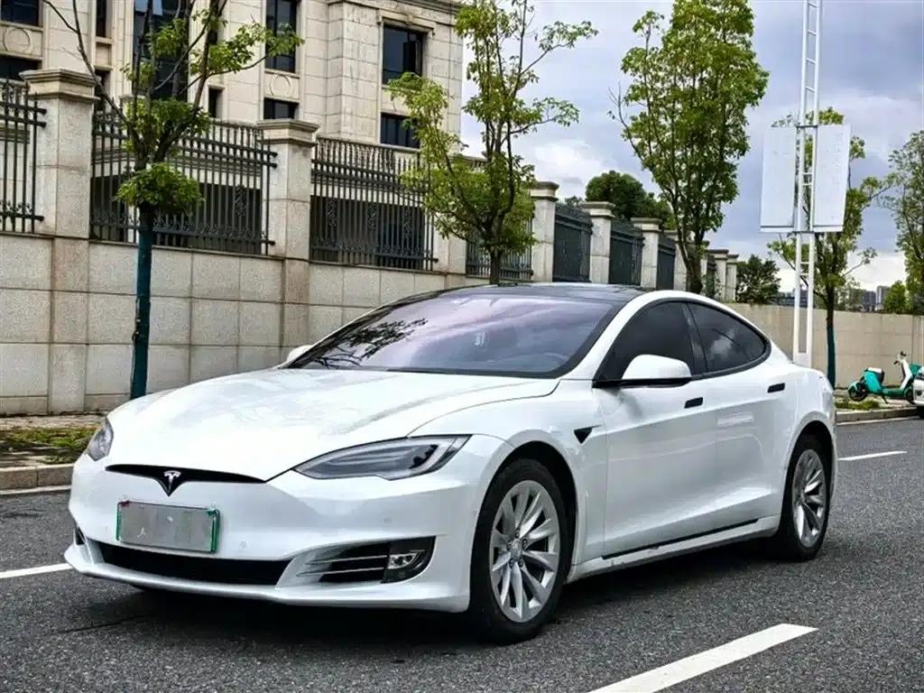 2017 Model S 75D Standard Range — миниатюра 1