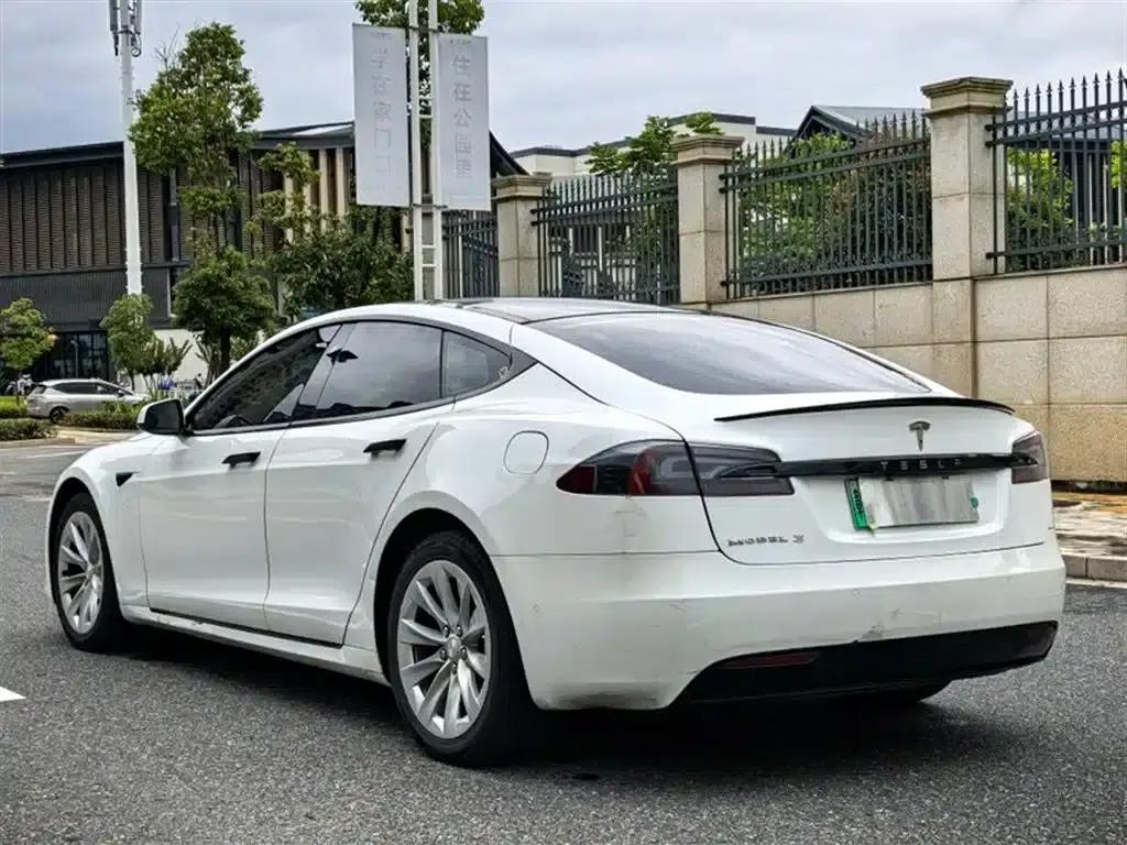 2017 Model S 75D Standard Range — миниатюра 7