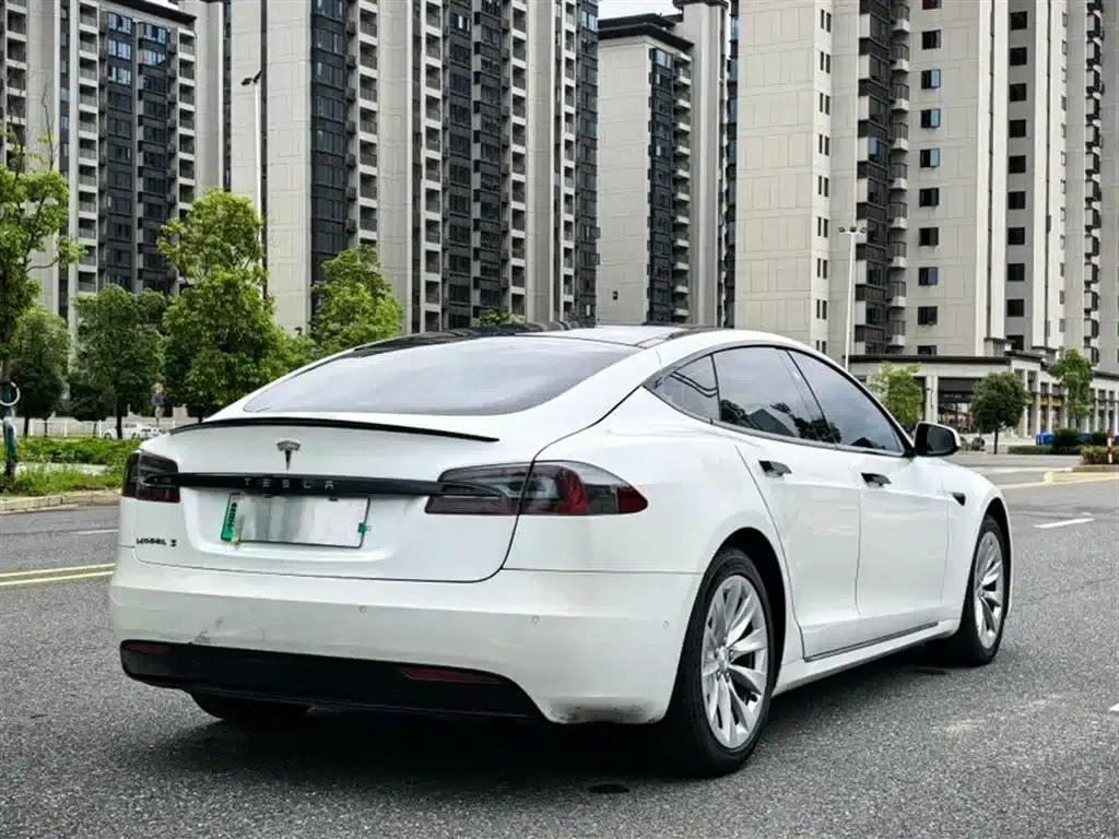 2017 Model S 75D Standard Range — миниатюра 9