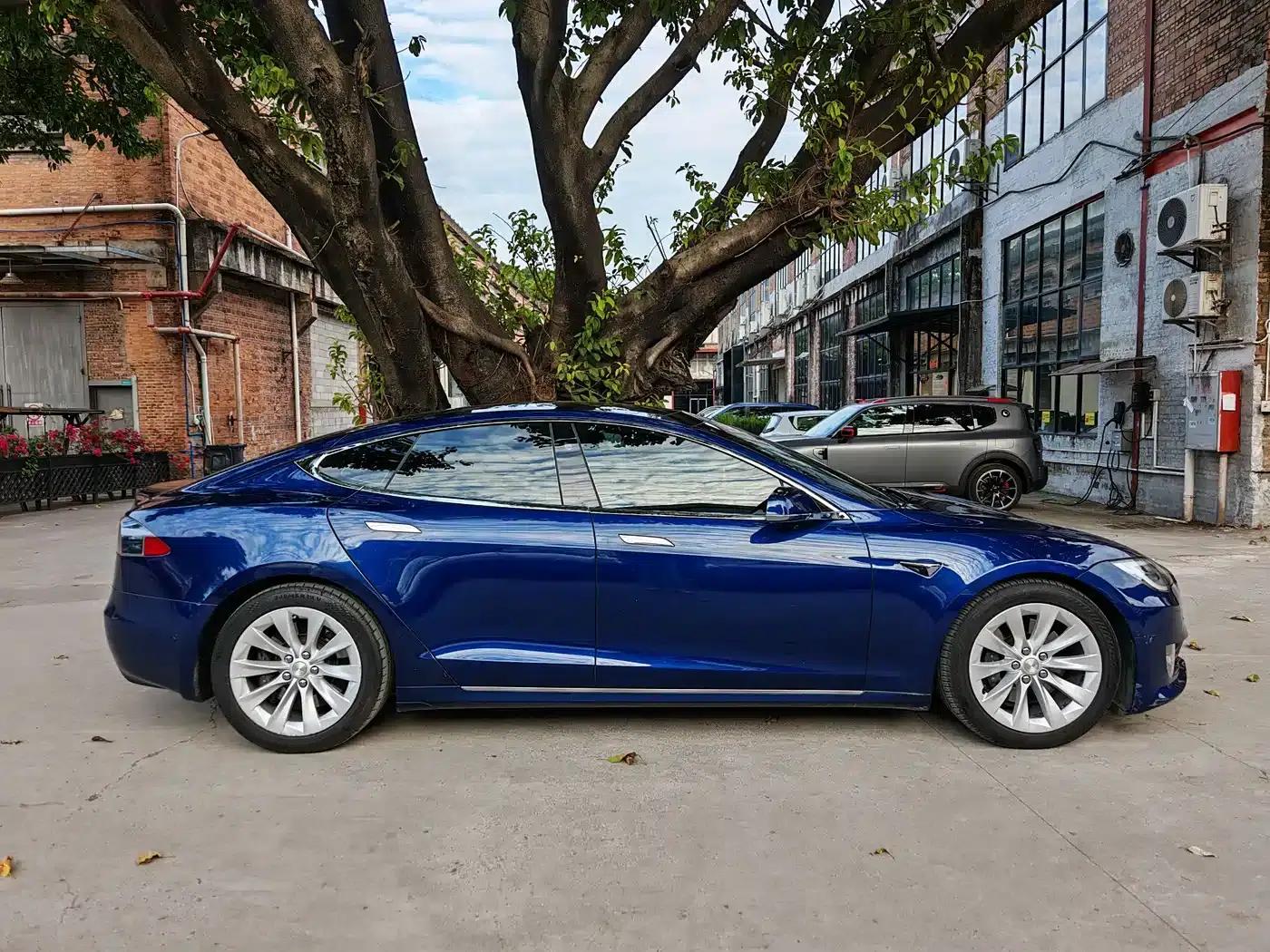 2016 Model S 75D — миниатюра 4