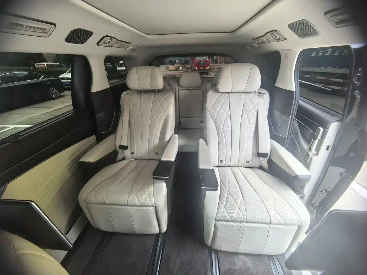 Denza D9 2025 DM-i Smart Driving Edition 1020 AWD Premium — миниатюра 9
