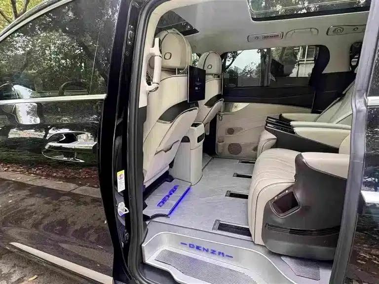 Denza D9 2024 DM-i 980 AWD Flagship — миниатюра 4
