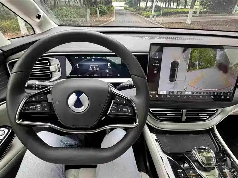 Denza D9 2024 DM-i 980 AWD Flagship — миниатюра 5