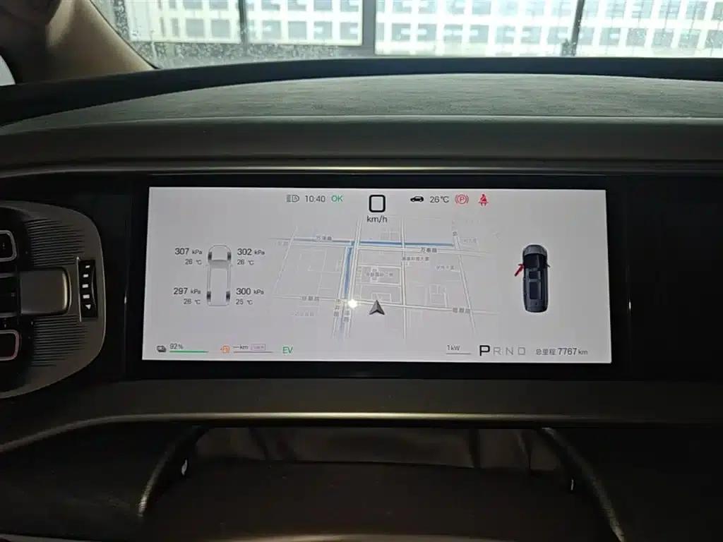 Denza D9 2025 DM-i Smart Driving Edition 1020 AWD Premium — миниатюра 12
