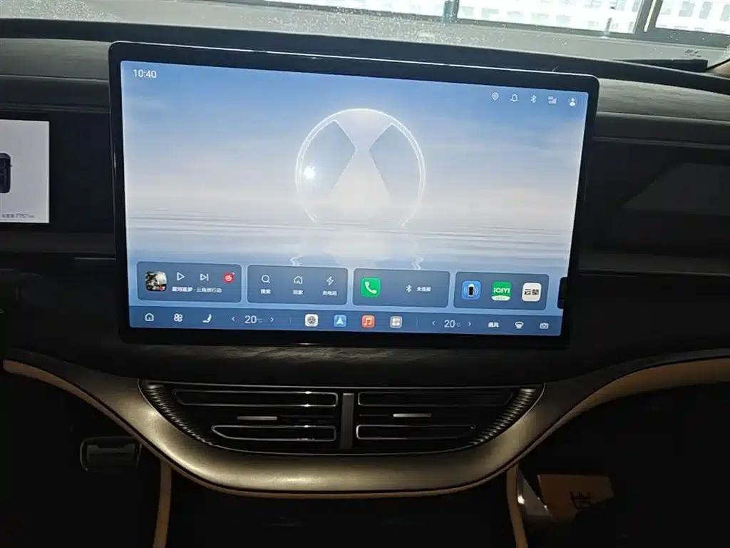 Denza D9 2025 DM-i Smart Driving Edition 1020 AWD Premium — миниатюра 13