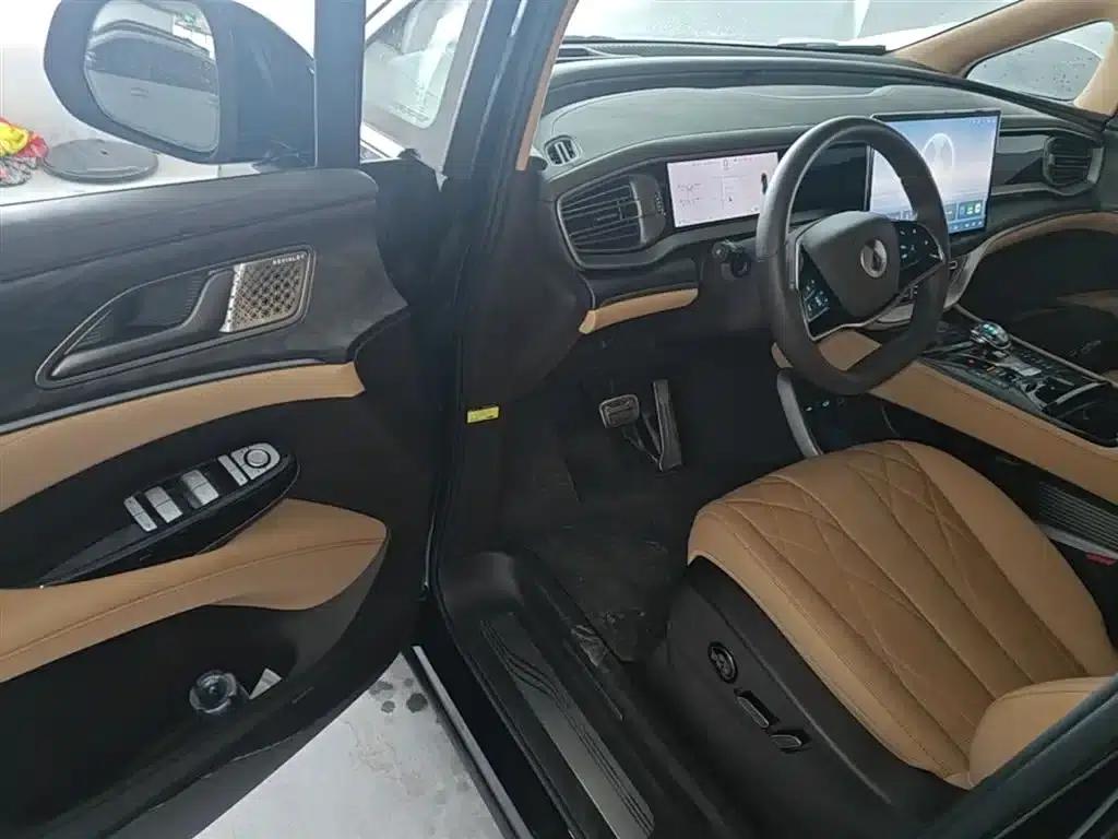 Denza D9 2025 DM-i Smart Driving Edition 1020 AWD Premium — миниатюра 16