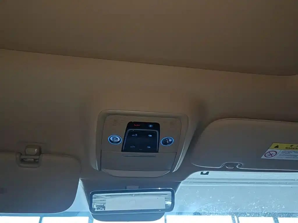 Denza D9 2025 DM-i Smart Driving Edition 1020 AWD Premium — миниатюра 18