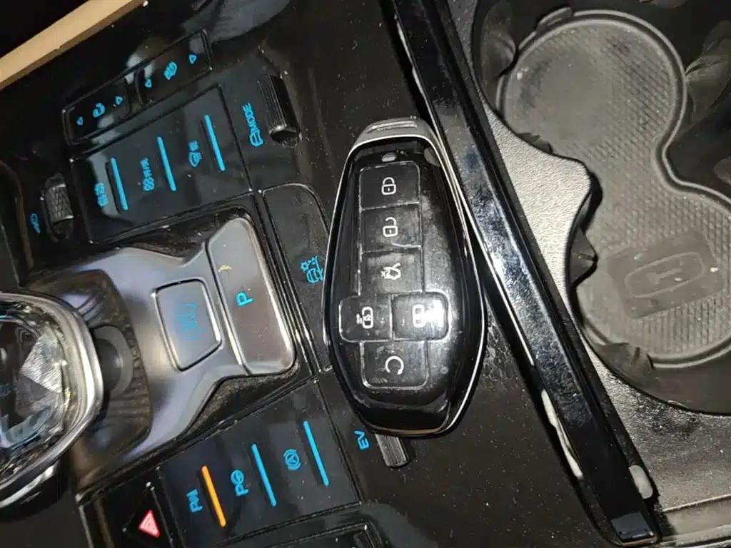 Denza D9 2025 DM-i Smart Driving Edition 1020 AWD Premium — миниатюра 9