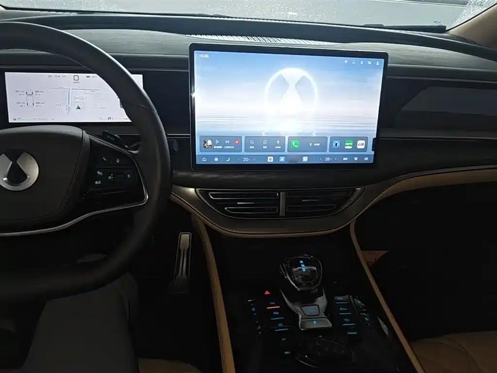 Denza D9 2025 DM-i Smart Driving Edition 1020 AWD Premium — миниатюра 10