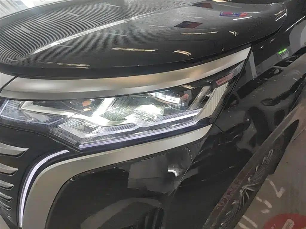 Denza D9 2022 DM-i 970 AWD Flagship Edition — миниатюра 24