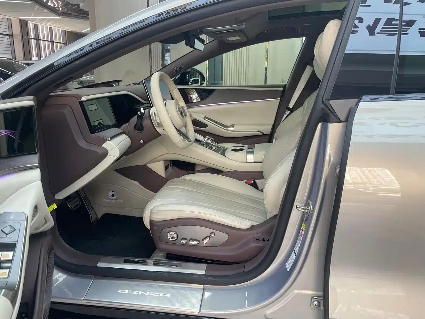 Denza Z9 2024 Model, 1100km Range, 4WD Ultra Edition — миниатюра 9