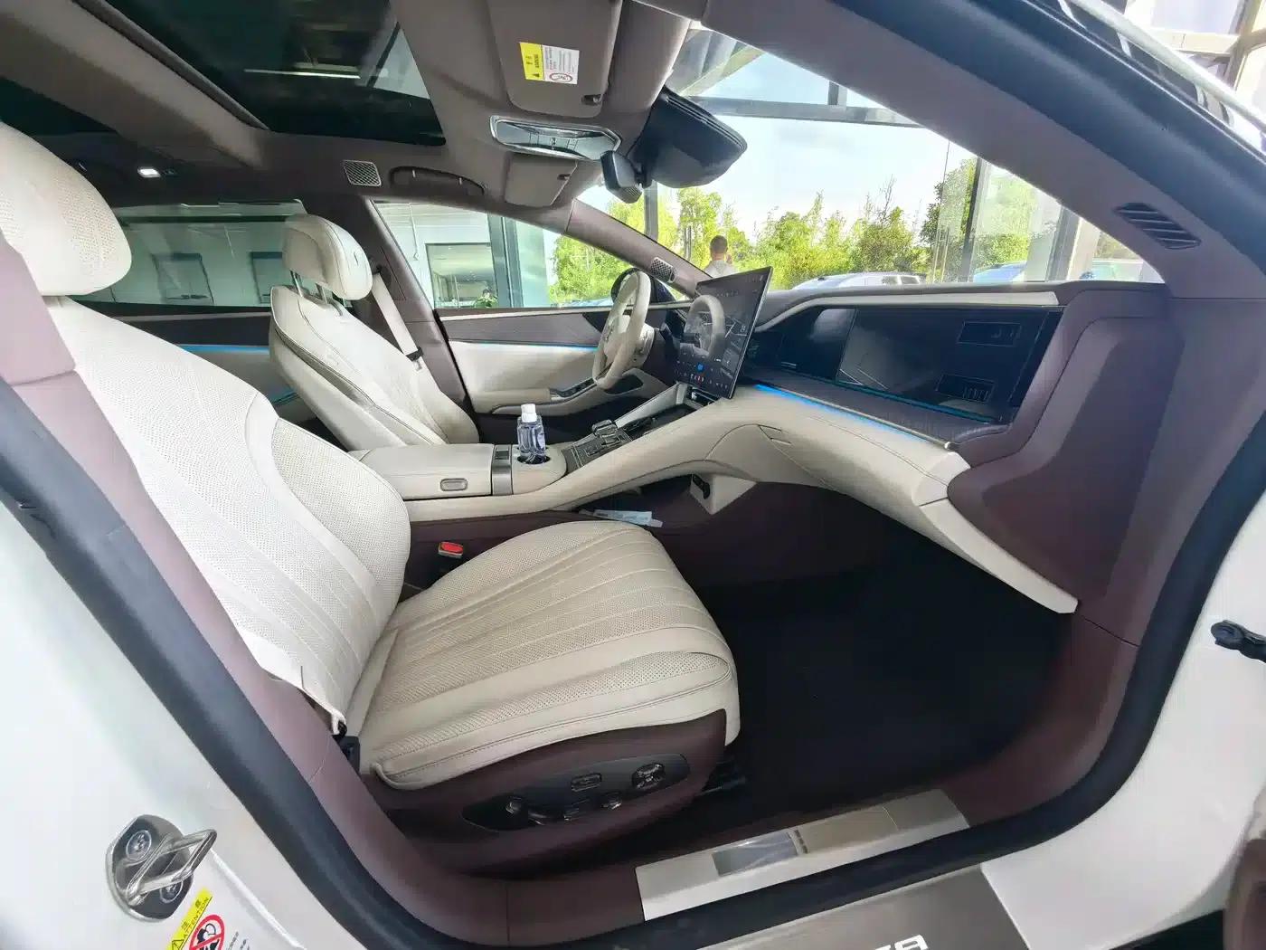 Denza Z9 GT 2024 1100 AWD Ultra Edition — миниатюра 17