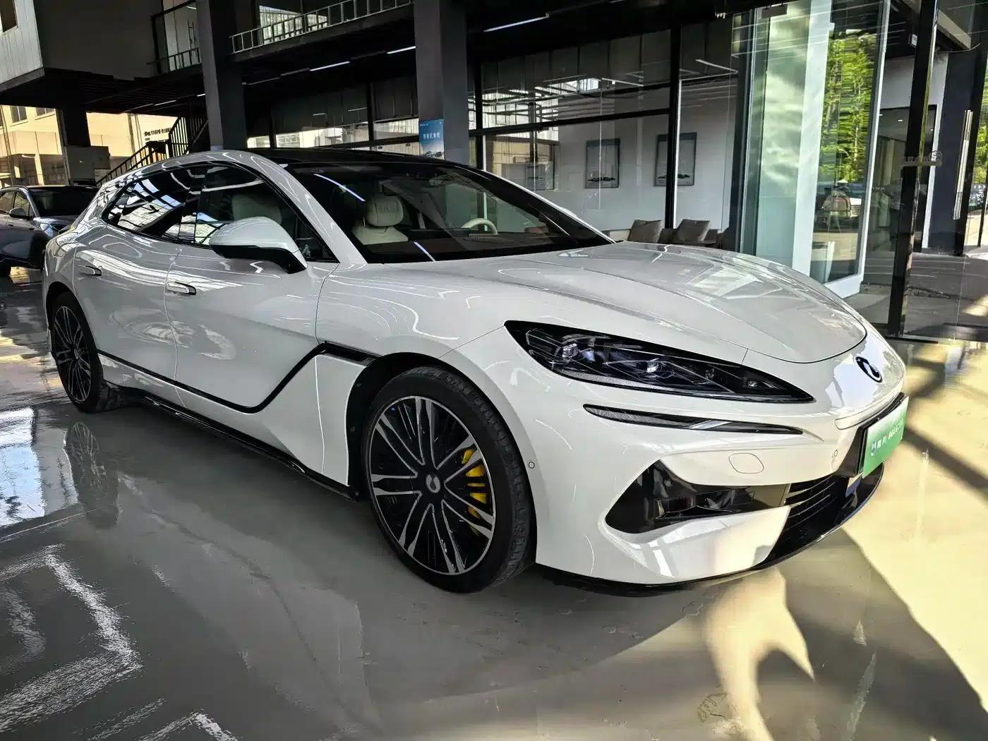 Denza Z9 GT 2024 1100 AWD Ultra Edition — миниатюра 20