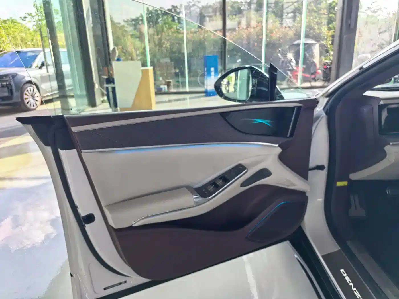 Denza Z9 GT 2024 1100 AWD Ultra Edition — миниатюра 5