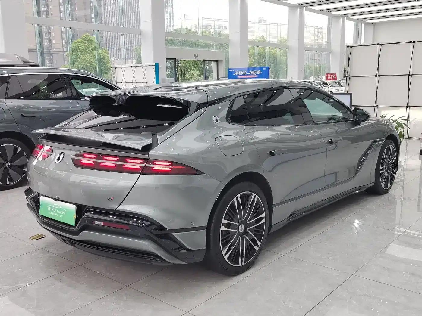 Denza Z9 GT 2024 1100 AWD Ultra Edition — миниатюра 13