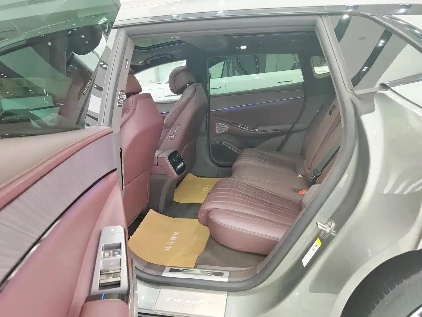 Denza Z9 GT 2024 1100 AWD Ultra Edition — миниатюра 7