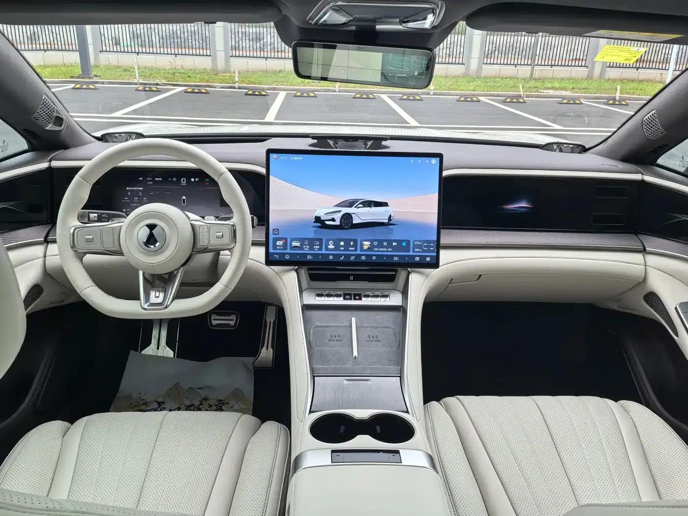 Denza Z9 GT 2024 1100 AWD Ultra Edition — миниатюра 11