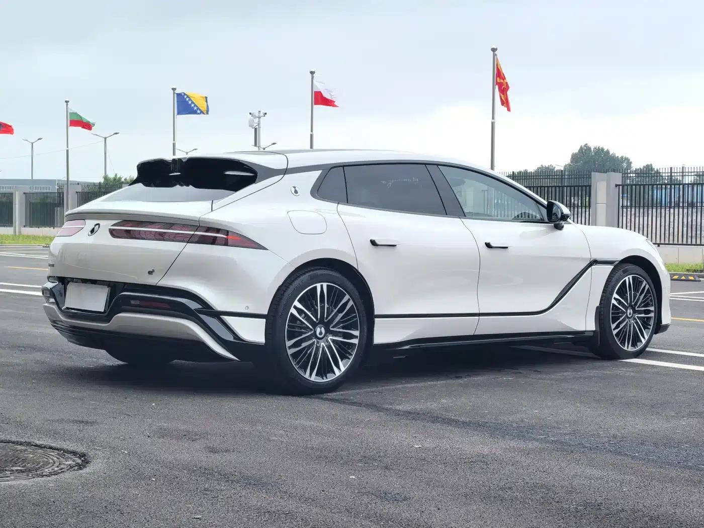 Denza Z9 GT 2024 1100 AWD Ultra Edition — миниатюра 4