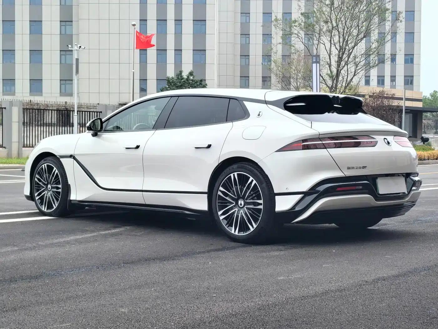 Denza Z9 GT 2024 1100 AWD Ultra Edition — миниатюра 6