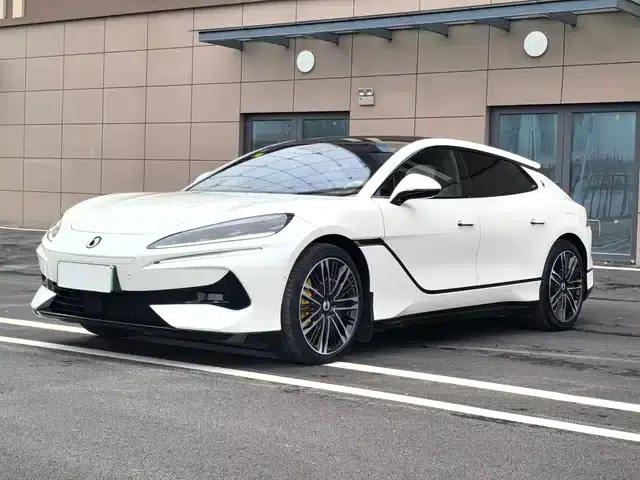 Denza Z9 GT 2024 1100 AWD Ultra Edition