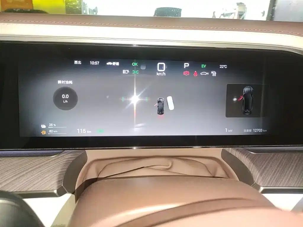 Denza Z9 GT 2024 1100 AWD Max Edition — миниатюра 12