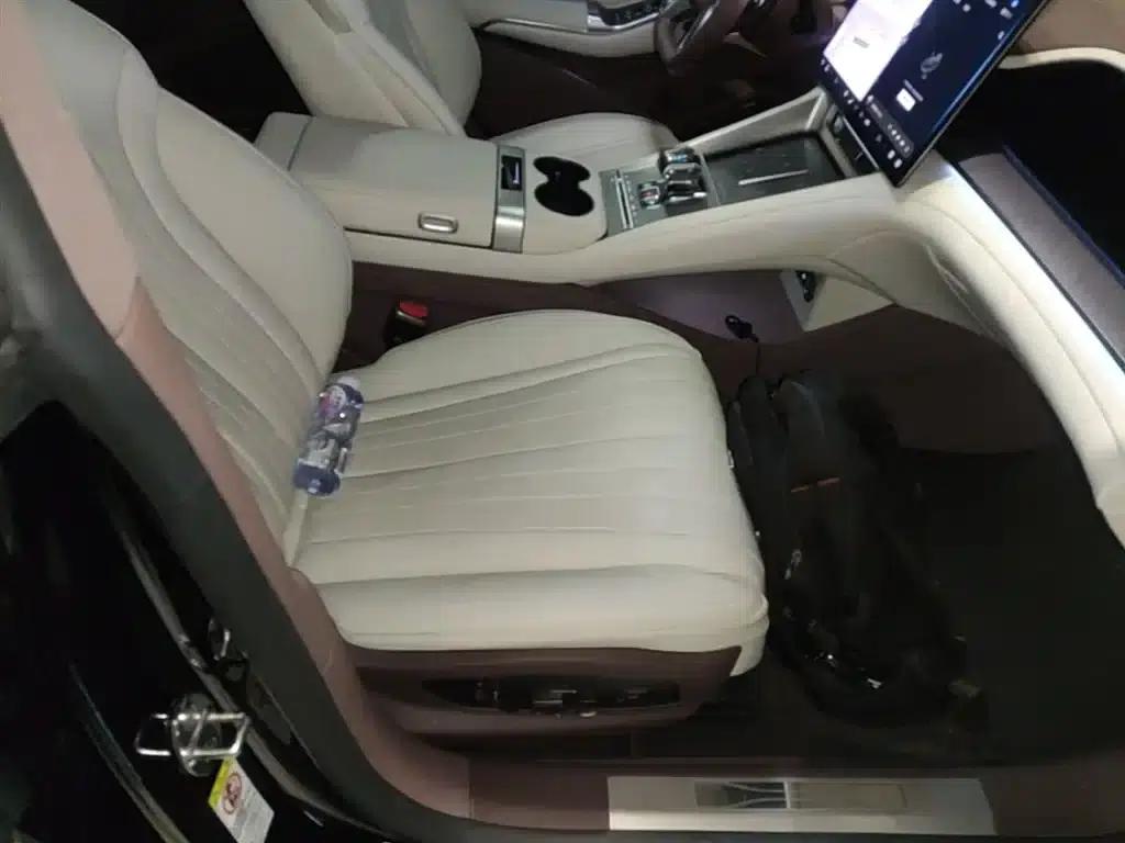 Denza Z9 GT 2024 1100 AWD Max Edition — миниатюра 25
