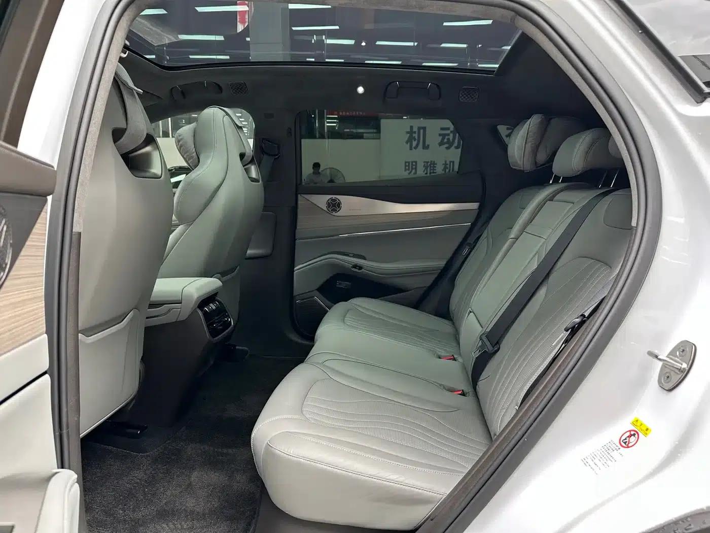 Denza N7 2023 Long Range Performance Edition — миниатюра 12