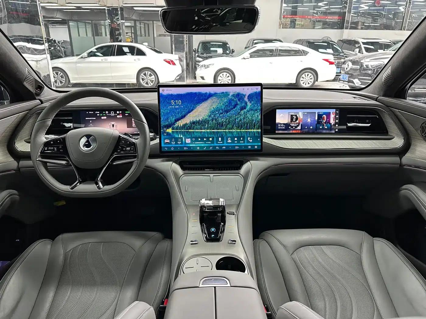 Denza N7 2023 Long Range Performance Edition — миниатюра 10