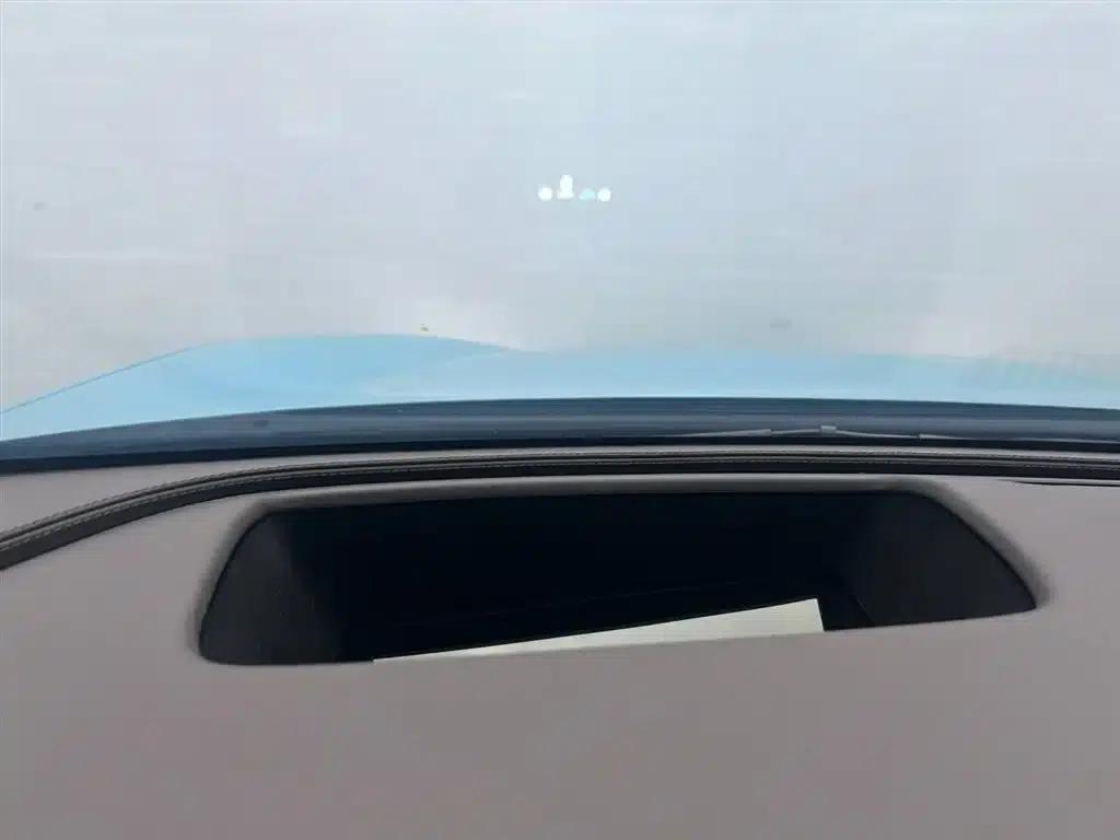 Denza N7 2024 630 AWD Intelligent Driving Max Edition — миниатюра 12