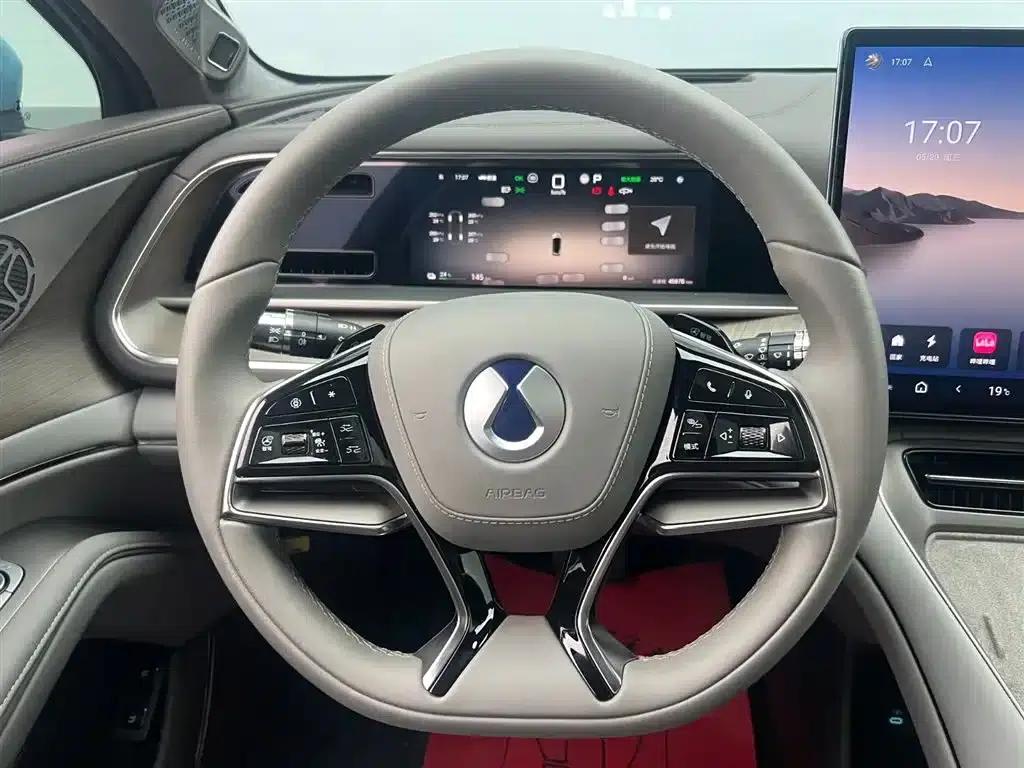 Denza N7 2024 630 AWD Intelligent Driving Max Edition — миниатюра 13