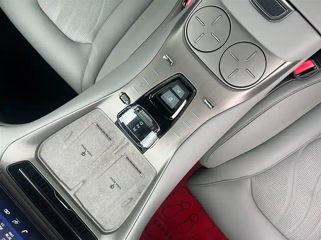 Denza N7 2024 630 AWD Intelligent Driving Max Edition — миниатюра 18