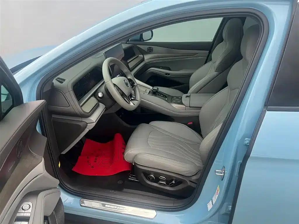 Denza N7 2024 630 AWD Intelligent Driving Max Edition — миниатюра 7