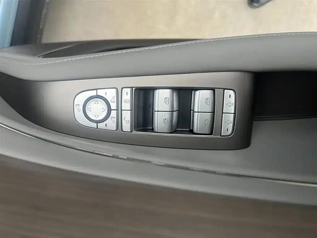 Denza N7 2024 630 AWD Intelligent Driving Max Edition — миниатюра 10