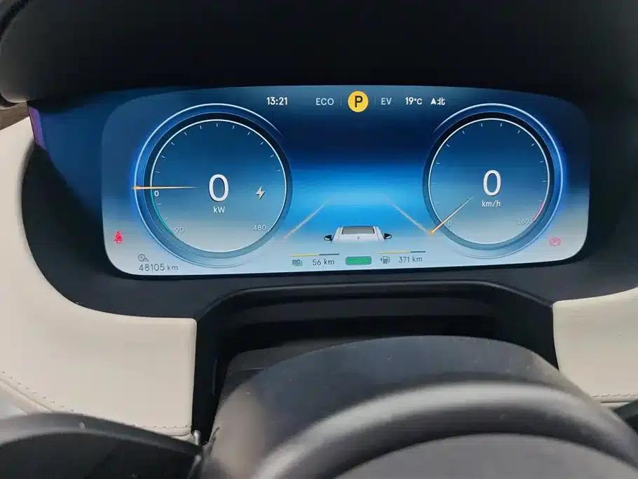 Denza X 2020 PHEV Flagship Edition — миниатюра 14