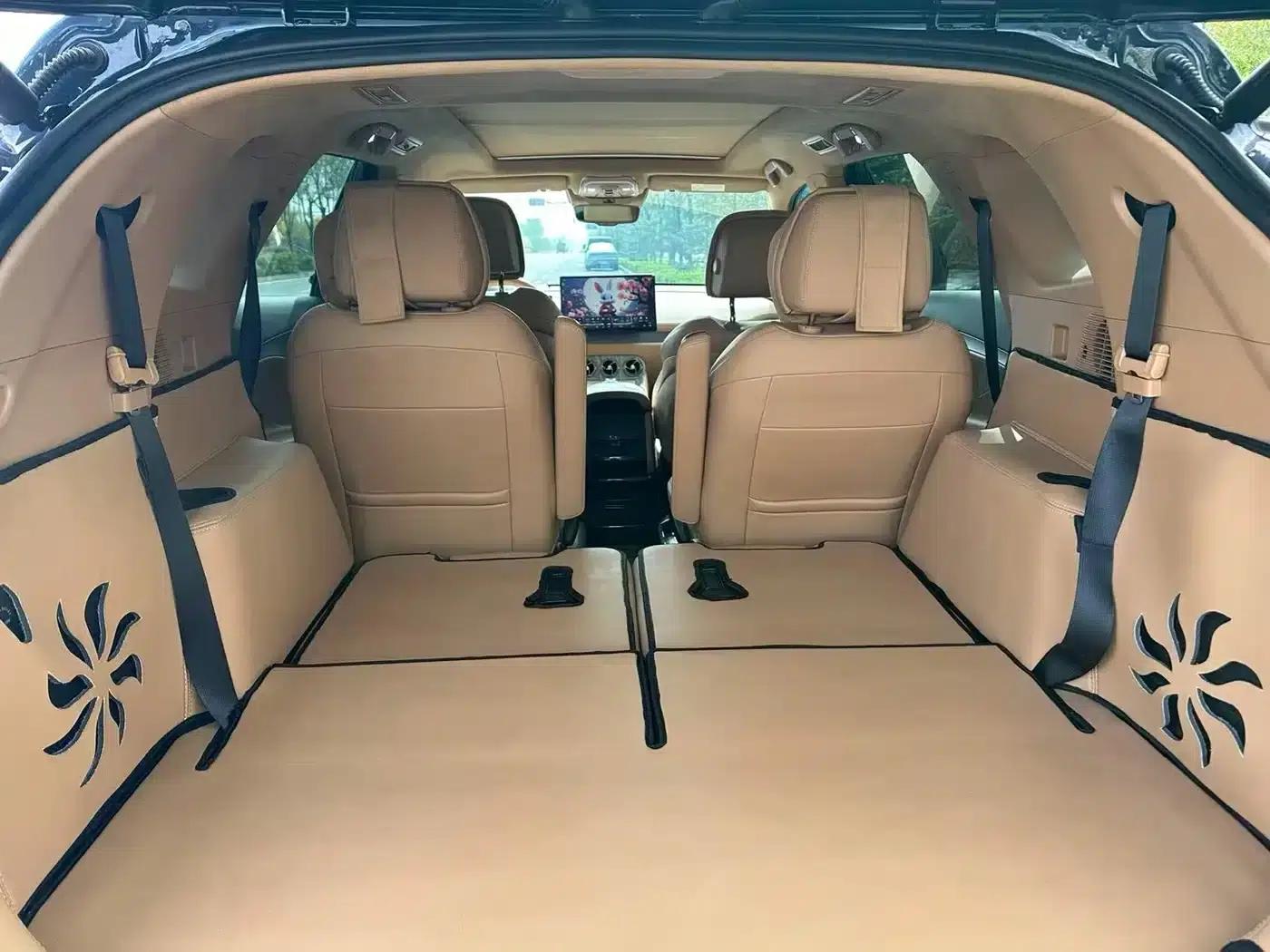 Denza N8 2023 All-Wheel Drive Super Hybrid Flagship Six-Seater Edition — миниатюра 5