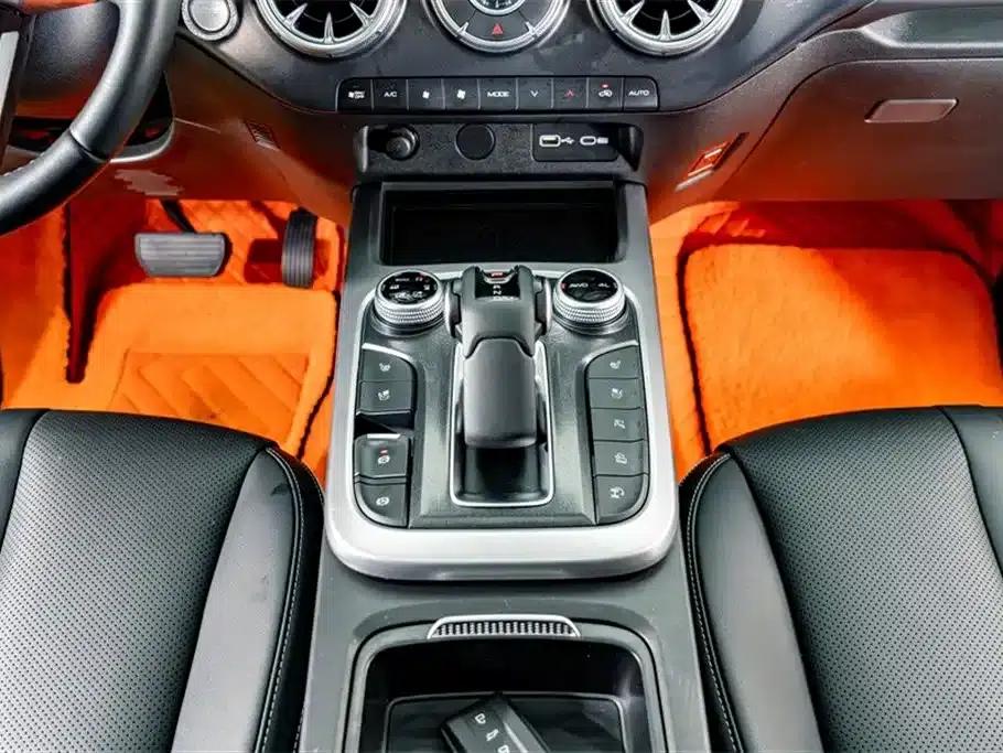 The 2023 Tank 300 City Edition 2.0T is very stylish. — миниатюра 14