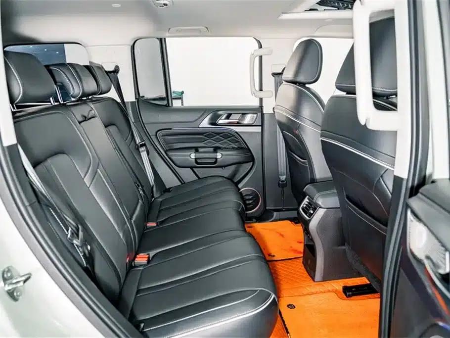 The 2023 Tank 300 City Edition 2.0T is very stylish. — миниатюра 22