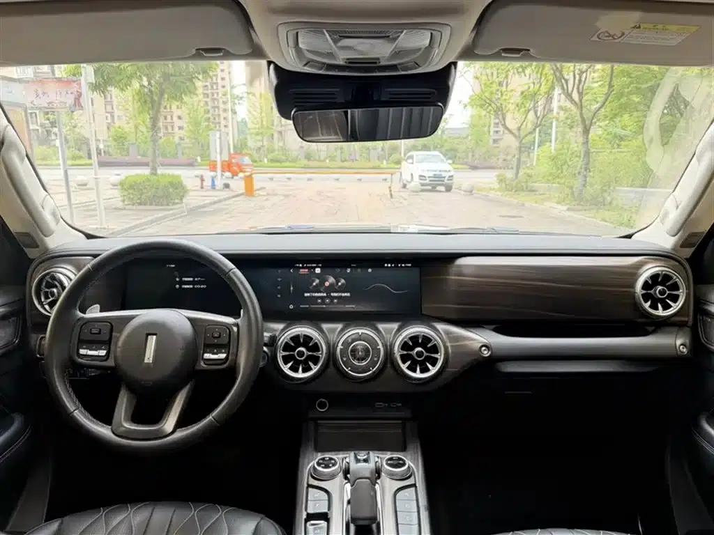 Tank 300 2021 Off-Road Edition 2.0T Challenger — миниатюра 12
