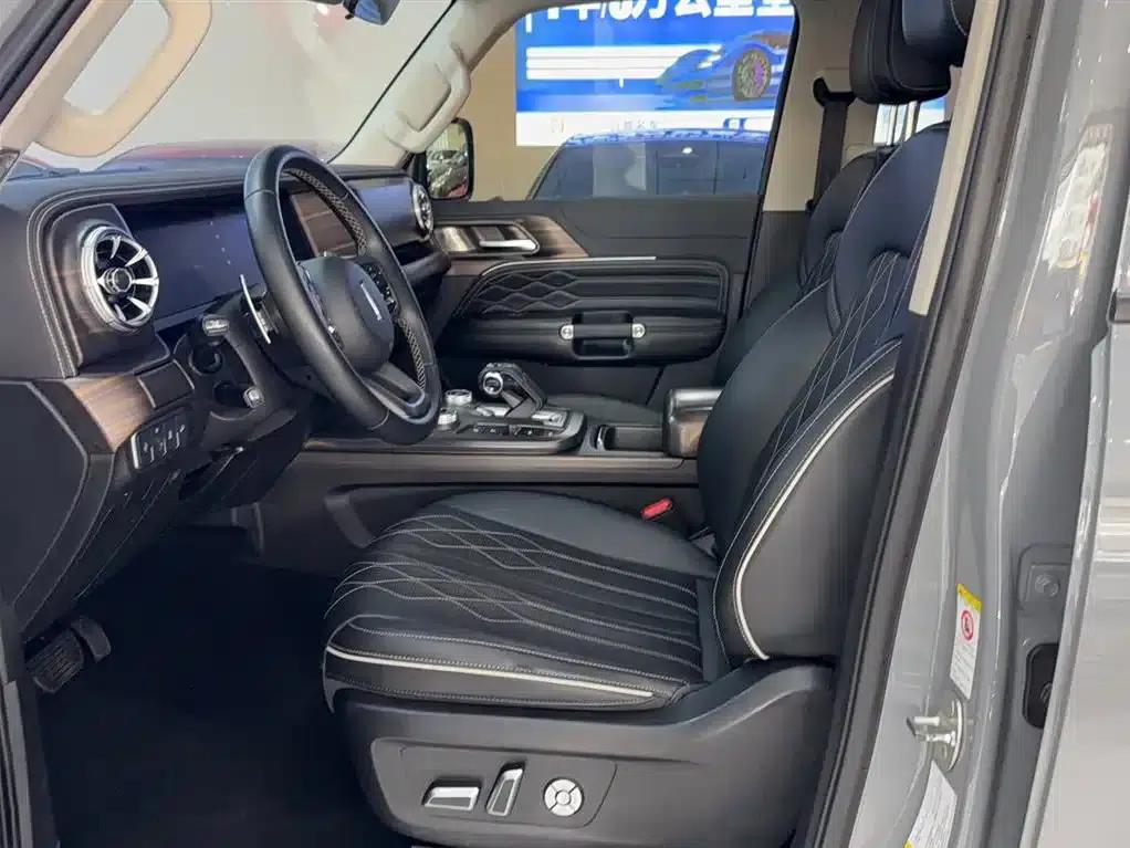 Tank 300 2021 Off-Road Edition 2.0T Challenger — миниатюра 8