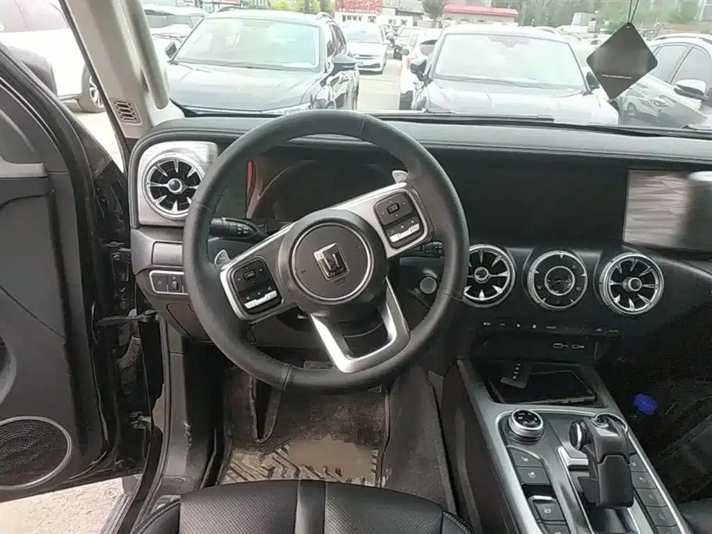 The 2023 Tank 300 City Edition 2.0T is very stylish. — миниатюра 11