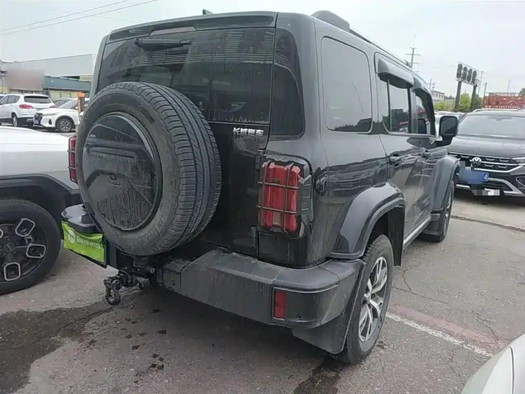 The 2023 Tank 300 City Edition 2.0T is very stylish. — миниатюра 7