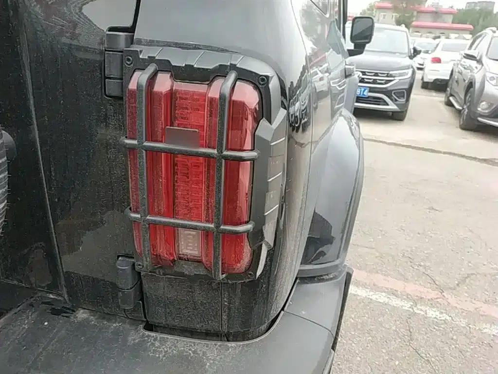 The 2023 Tank 300 City Edition 2.0T is very stylish. — миниатюра 8