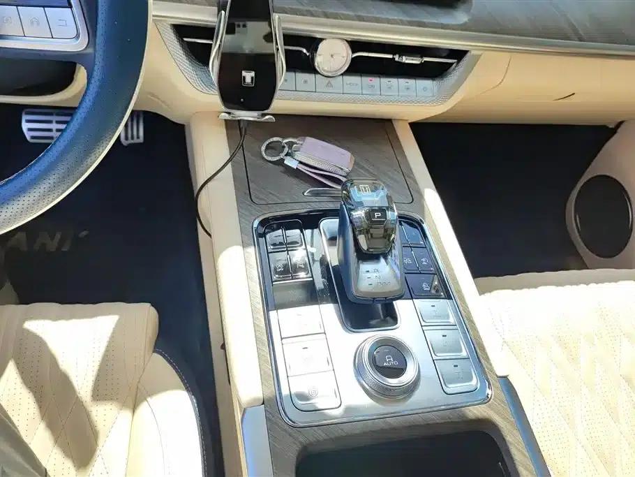 Tank 500 2022 3.0T Sport Edition (7-seater) — миниатюра 16
