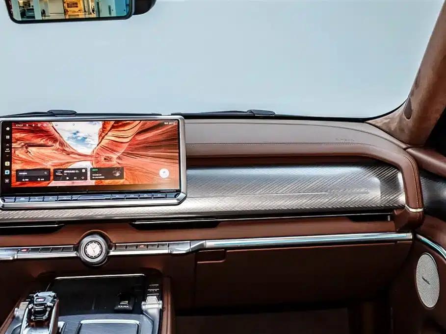 Tank 700 New Energy 2024 Hi4-T Extreme Edition — миниатюра 36