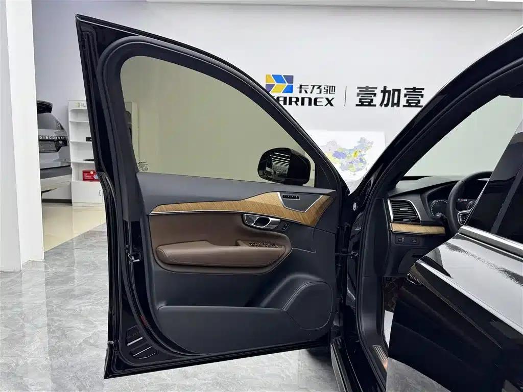 2022 Volvo XC90 B6 Inscription Luxury Edition 7-seater — миниатюра 5