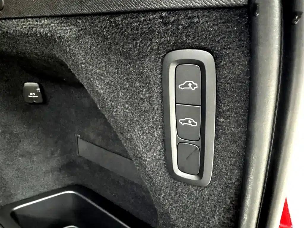 2018 Volvo XC90 T6 Inscription 7-seater — миниатюра 24