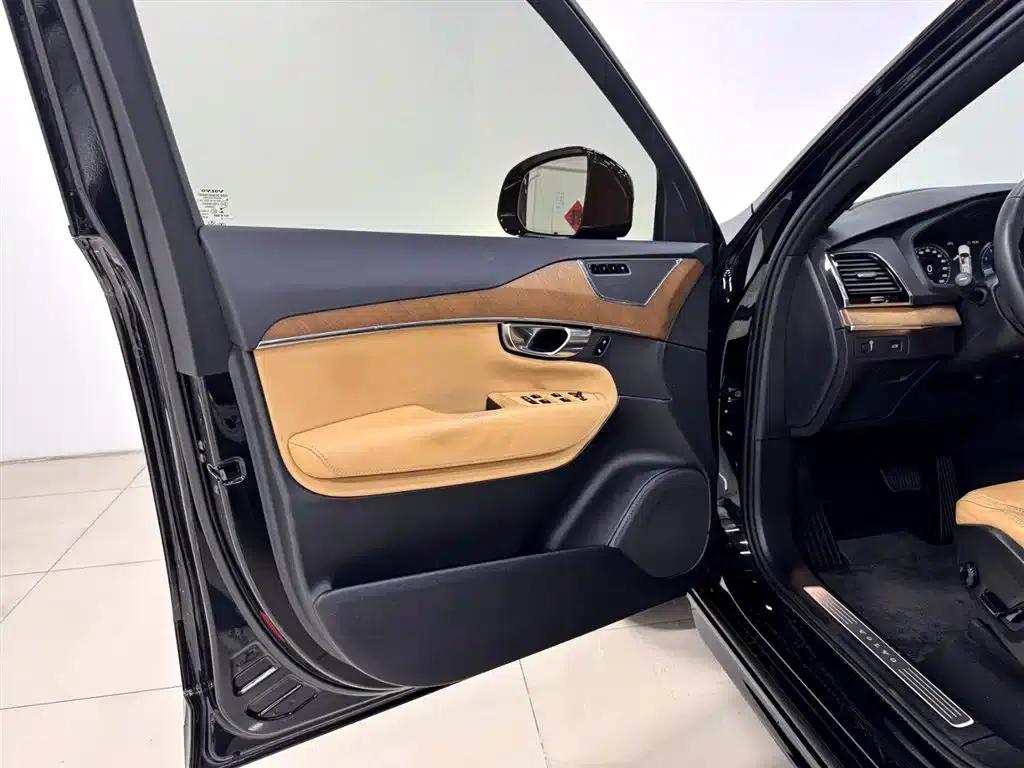 2018 Volvo XC90 T6 Inscription 7-seater — миниатюра 9
