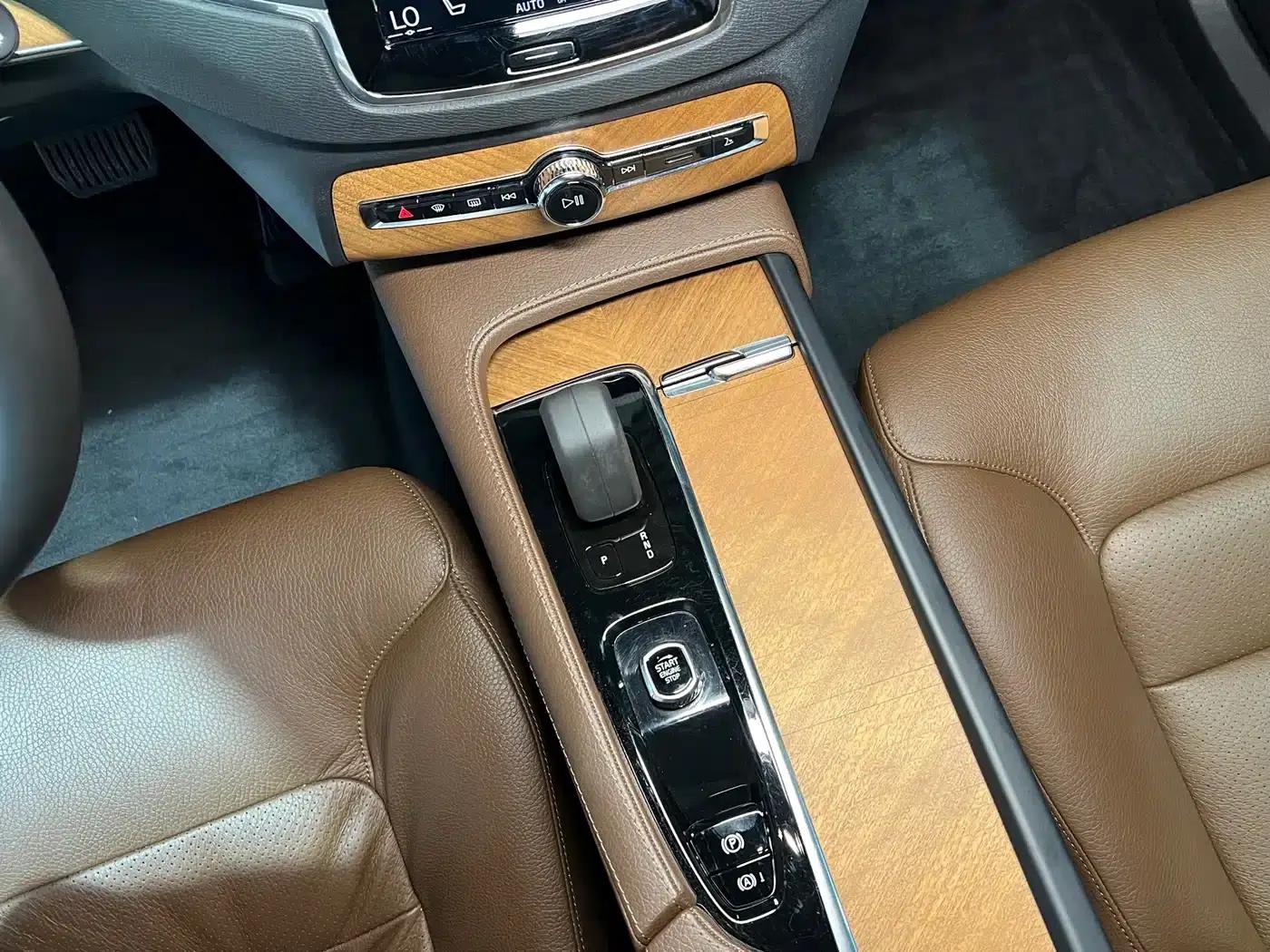2022 Volvo XC90 B5 Smart Luxury Edition 5-seater — миниатюра 15