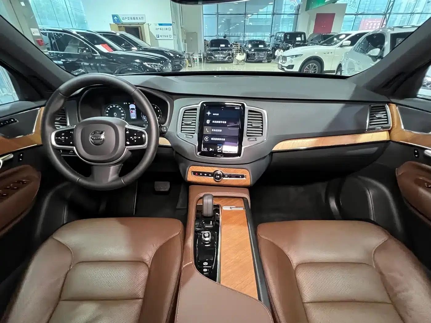2022 Volvo XC90 B5 Smart Luxury Edition 5-seater — миниатюра 23
